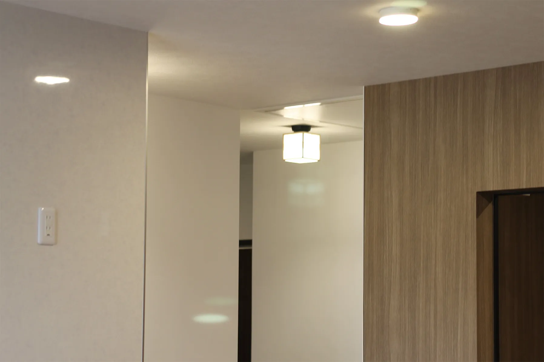 C様邸 - 成熟した夫婦のための『聖域』と『機能』の家。