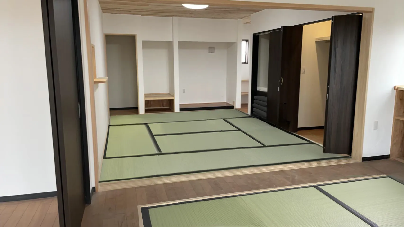 C様邸 - 成熟した夫婦のための『聖域』と『機能』の家。