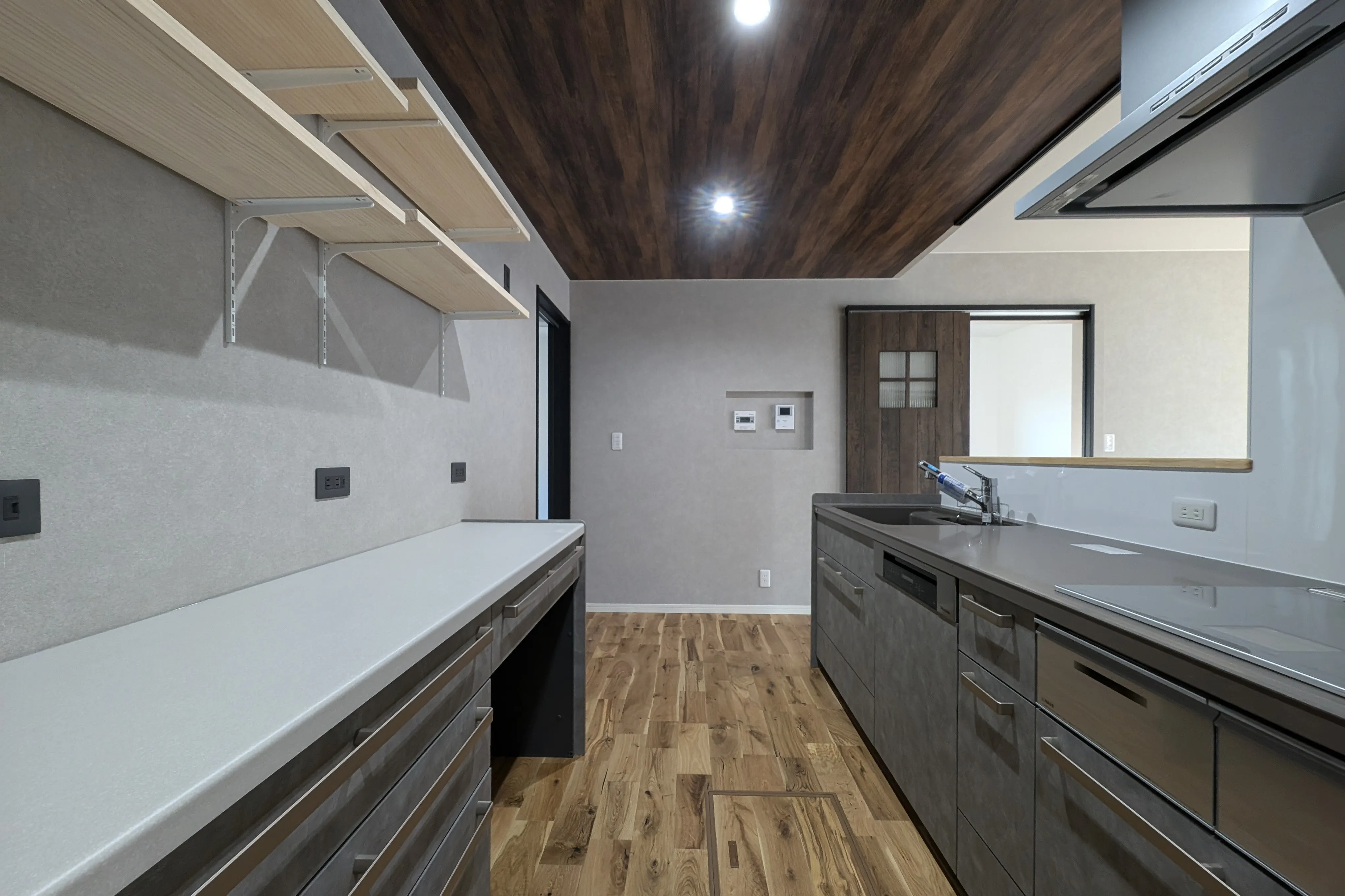 F様邸-夢を叶えたサロン併設の二世帯住宅