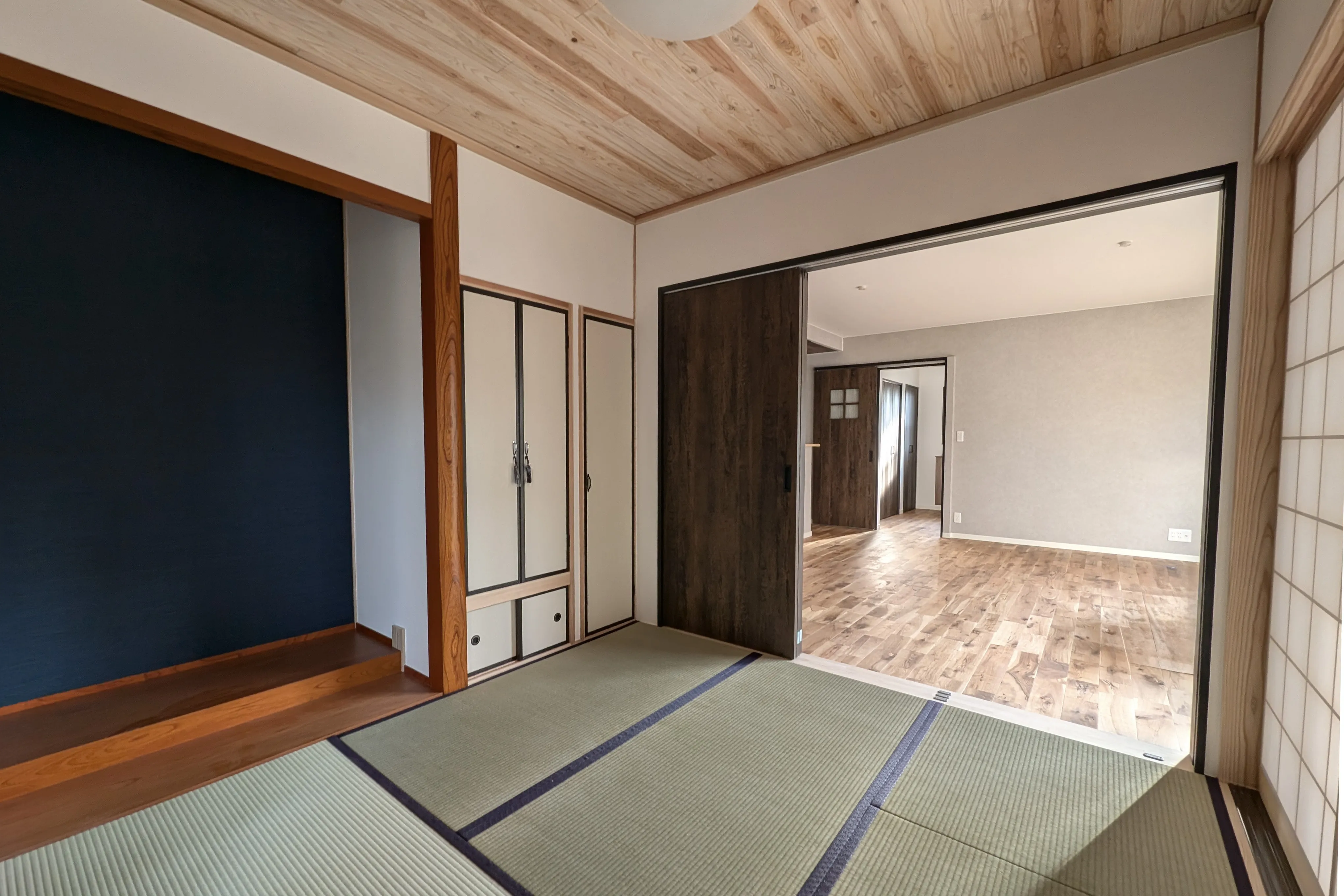 F様邸-夢を叶えたサロン併設の二世帯住宅